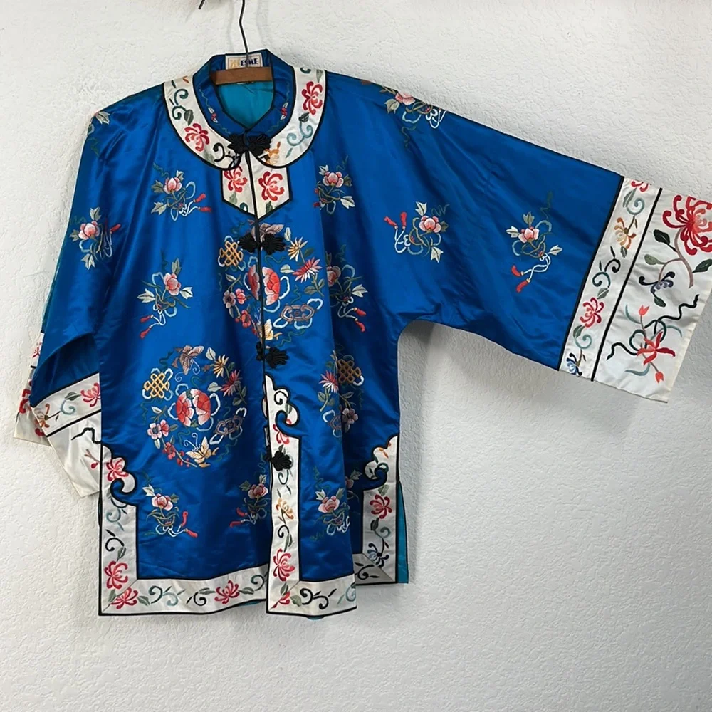 VTG Esme Silk Embroidered Mandarin Robe Jacket - Picture 1 of 9
